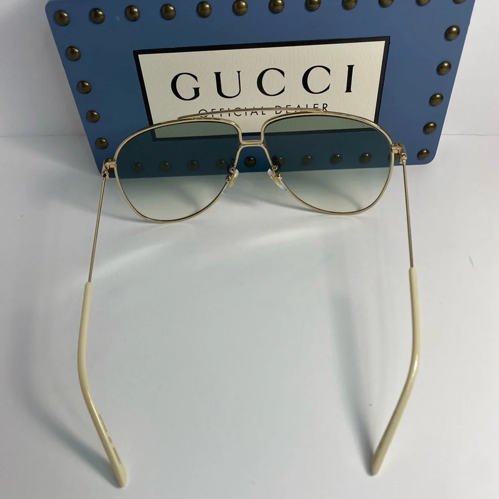 GUCCI Green Aviator Men's Sunglasses
GG0440S 004 61 - Picture 8 of 16